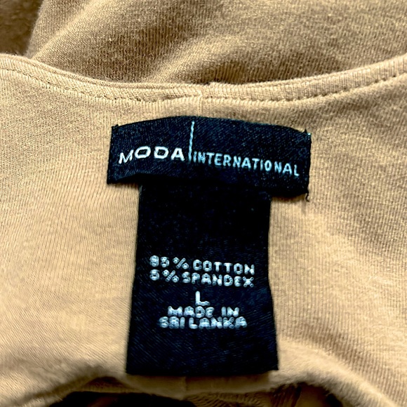 Moda International cashew tan bare shoulders top with built in shelf bra - Picture 4 of 5